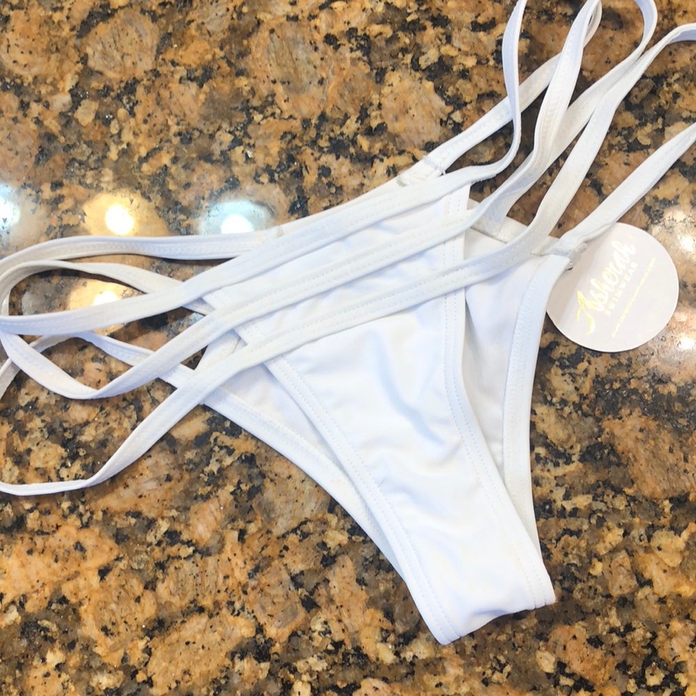 White Asherah A7 bottoms!!